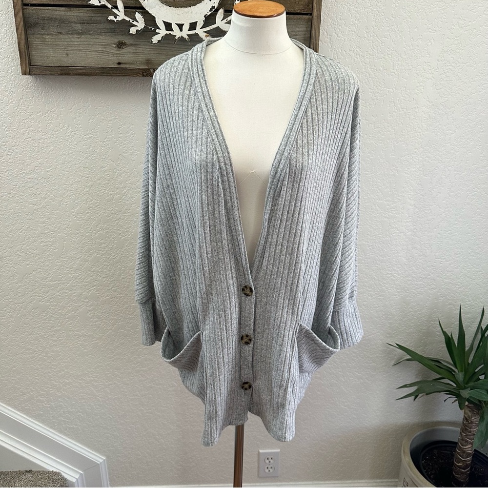 Agnes‎ & Dora Urban Cardi Gray Women's Sweater Ladies M NWT